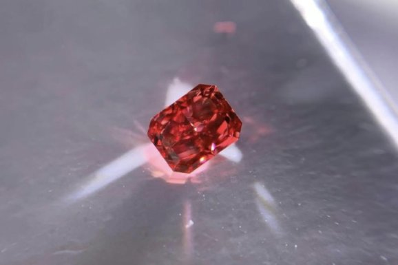 Bild_roter Diamant